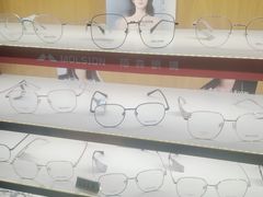 -优医视平价眼镜蔡司依视路折扣工厂店(十里堡店)