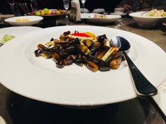-海派悦庭·海胆烧麦·新融合菜(凯德广场店)