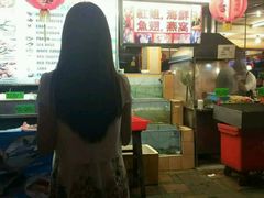 -J Daeng Seafood
