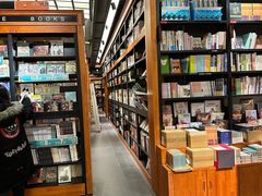 -西西弗书店&矢量咖啡(静安大悦城店)