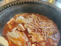 -田家大院东北农家菜铁锅炖(西安总店)