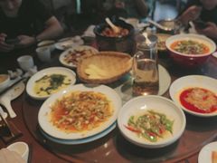 -万重锦·人文川菜馆(骡马市店)