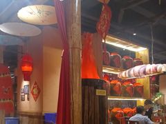 -老滇山寨•云南特色菜•地方菜•民族风情歌舞表演(金碧店)