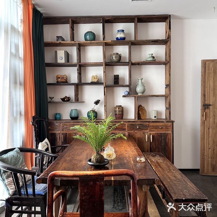 有一处静谧的私宴餐厅，专为追求品质生活的您打造