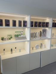 -JNK皮肤管理中心