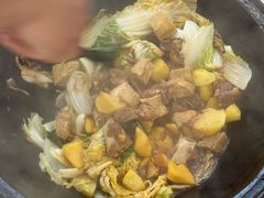 -粘豆包柴火铁锅炖