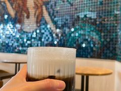 -星巴克臻选(上海合生汇1F店)