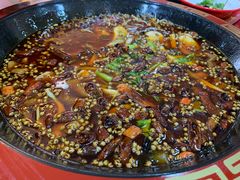 -烧哥美蛙肥肠鱼火锅·十五年社区店