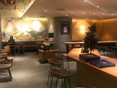 大堂-星巴克(珠海仁恒滨海中心店)