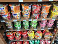 -全家便利店(东直门店)