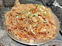 -何妹湿辣牛肉·粤式烧烤砂煲(桂雅路店)