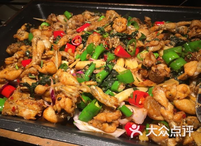 青椒紫苏味牛蛙