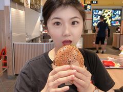 -麦当劳(顾村公园店)