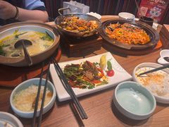 -云海肴·汽锅鸡·云南菜(天山百盛优客店)