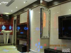 -乐翻天量贩式KTV(淞发路店)