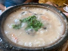 鲜虾海参粥-粤仔湾砂锅粥(阳光店)
