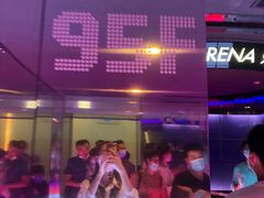 -上海环球金融中心云端足球盛典