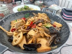 -天天向上素食餐厅(五台山店)