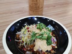 传统麻酱凉皮-西北杂粮筐凉皮大王(环球中心店)
