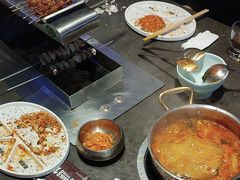-河坝烧烤串城(金达莱店)