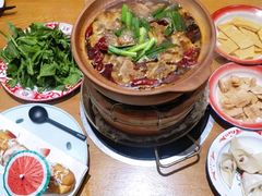 -郭婆婆疯子鸡·土货江湖菜馆