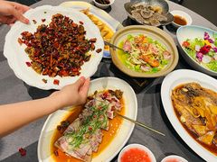 -柒园·三十年创意杭帮菜(龙湖滨江天街店)