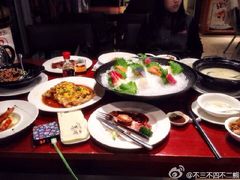 融绘越界食尚餐饮(湖滨南店)-黑明餐厅(白鹭洲店)