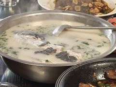 -雪湖煜辰鱼头老店(雪野湖店)