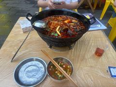 -鸿顺老铁锅美蛙鱼府(解放碑店)