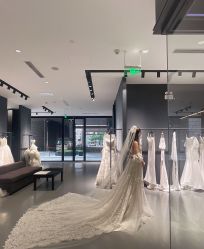 -Vera Wang婚纱礼服旗舰店