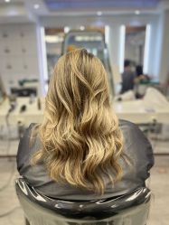 -镁连社·美联社