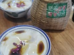 -云阿蛮云南生烫牛肉米线(奉贤路店)