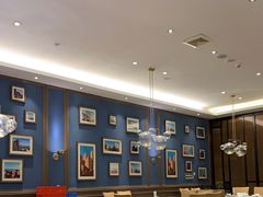 -艳阳天(万达广场红标店)