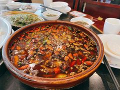 馋嘴蛙-老来福·非遗酸汤兔(凯旋路店)