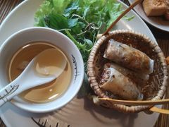 春卷-Cau Go Vietnamese Cuisine
