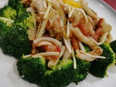 西兰花焖象拔蚌-天鲜阁·海鲜粤菜·33年老字号(石槎白云站店)
