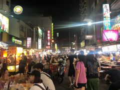 -六合夜市