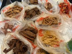 -绝味鸭脖(浦江城市生活广场店)