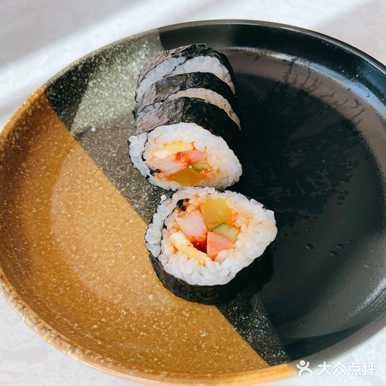 管他是寿司还是紫菜包饭