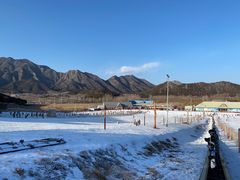 -十三陵雪世界滑雪场