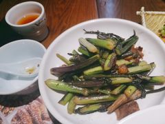 -黄泥岗·地道湖北菜(奥特莱斯店)