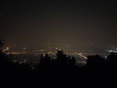 -鬼笑石后山停车场