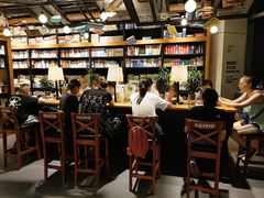 -西西弗书店&矢量咖啡(凯德晶萃广场店)