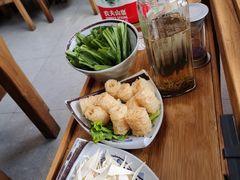 -毛辣果·贵州红酸汤牛肉火锅(西单店)