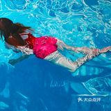 水下油画作品，感受夏天的快乐