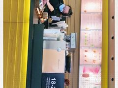 -星巴克(广州中华广场B1层店)