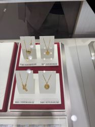 -周大福CHOW TAI FOOK(浦东八佰伴店)