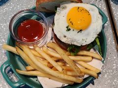 -Dazzling Cafe 蜜糖吐司专卖店