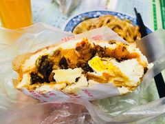 蛋菜夹馍优质-清真马乐贝腊牛肉蛋黄菜夹馍(马蓉洒金桥店)