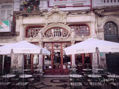 -Majestic Café